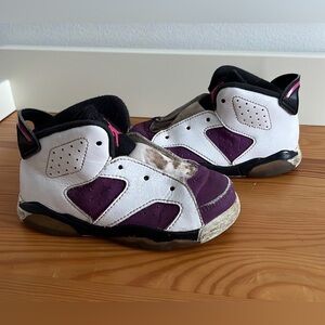 Nike Air Jordan 6 Retro 645127-127 size8c